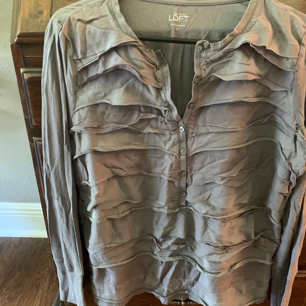 Loft long sleeve shirt
